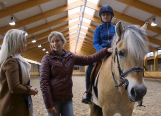 VriendenLoterij bezorgt blinde vlogger Marina (12) uit Hendrik-Ido-Ambacht dag van haar leven