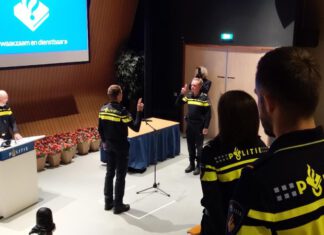 67 nieuwe agenten beëdigd in Dordrecht
