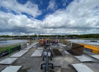 Nieuwe beluchtingsplaten voor de zuivering Zwijndrecht