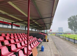 Nieuw dak op hoofdtribune v.v. Papendrecht