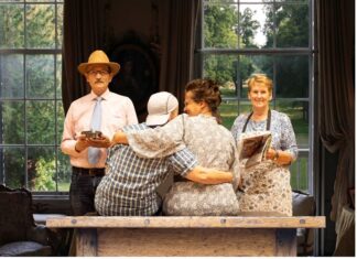 Toneelvereniging ATOS repeteert 3x gedoe in Cascade in Hendrik-Ido-Ambacht