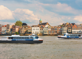 Blue Amigo vanaf 1 januari nieuwe vervoerder van de Waterbus tussen de Drechtsteden en Rotterdam