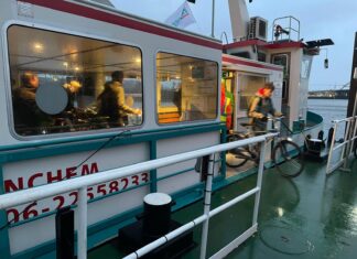 Start groot onderhoud fietspad Merwedebrug Papendrecht, Gratis fietspont gooit trossen los