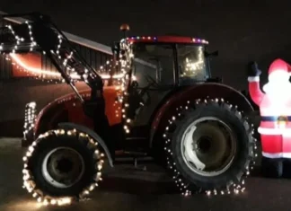 Boeren en Tuinders pakken uit met kerst met verlichte boerderijenroute en verlichte trekkerrit in de Hoeksche Waard