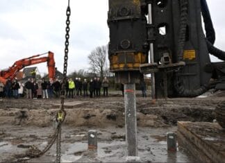 Eerste paal Land van Essche III: Strijen krijgt 155 nieuwe woningen