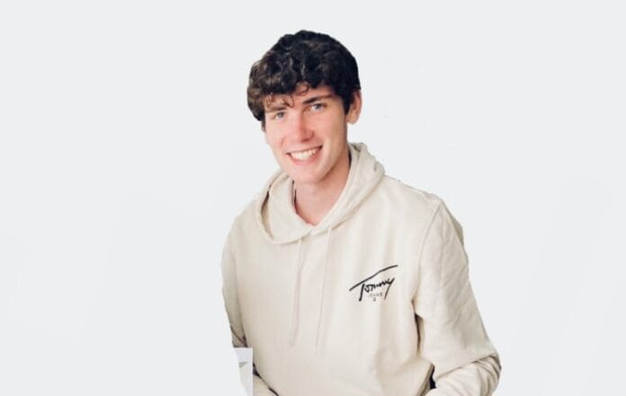 Bas de Nooij wordt geïnstalleerd als burgerlid bij BurgerBelangen HW