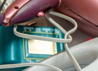 Vanaf nu kun je in elk dorp in de Hoeksche Waard je kapotte of verouderde kleine elektrische apparaten gratis inleveren