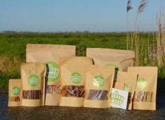 Dierensnoep: Dé specialist in 100% natuurlijke hondenvoeding in de Hoeksche Waard