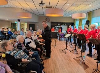 ‘s-Gravendeels koor zingt zo graag in de Buitensluis