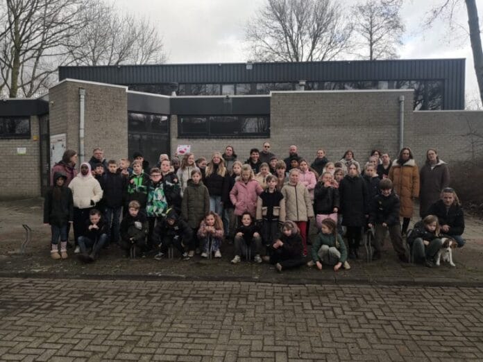 Wijk op de bres voor behoud sportzaal Oosterse Gorzen