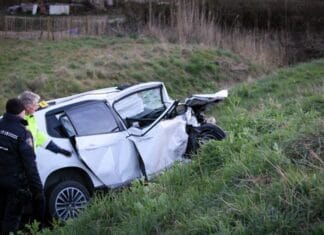 Verkeersongeval op Oudendijk in Piershil