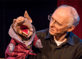 Poppentheatercabaret bij Rho Toneel in Numansdorp