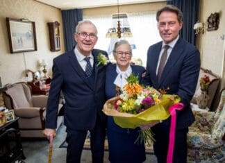 Echtpaar Put-Schelling uit Nieuw-Beijerland viert diamanten jubileum