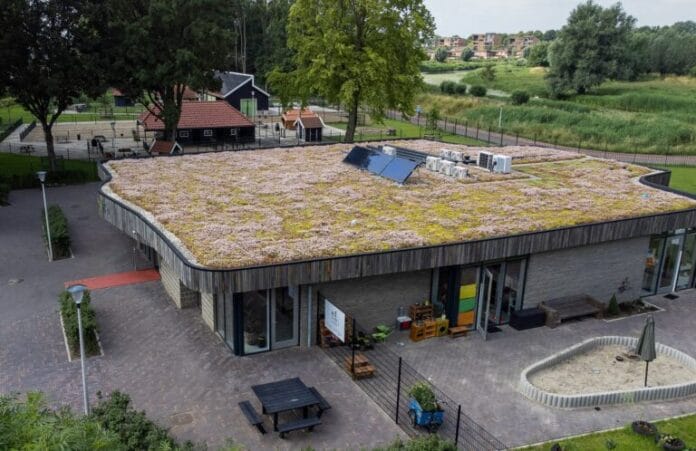 Coverband ‘Mag Geen Naam Hebben’ bij Het Oogcafé Hoeksche Waard