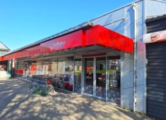 Buurtfeest bij Supermarkt Heikoop in Piershil: iedereen welkom op 17 mei