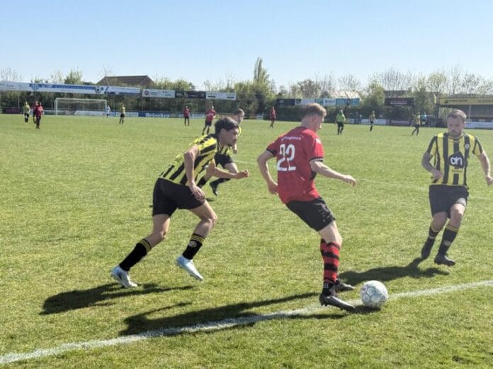 SSS speelt gelijk bij Tholense Boys