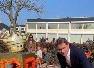 Feestelijke start van Koningsdag 2025 in Nieuw-Beijerland