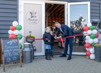 Landwinkel en rustpunt De Maashoeve geopend in Maasdam