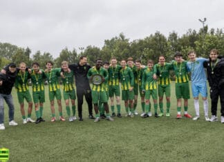 FC Binnenmaas JO17-1 kampioen 5e Divisie na overtuigende zege