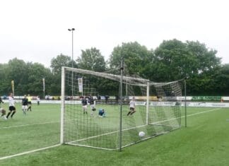 Vier keer juichen, maar geen kampioen: SHO op naar de nacompetitie