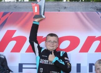 Kartbelofte Kay Miegielsen uit Westmaas dendert naar daverende zege in Strijen