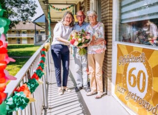 Echtpaar Van der Linden-Reedijk uit Klaaswaal viert diamanten jubileum