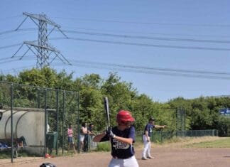 Zinderende Zaterdag: Blue Hitters verslaan Braves in tropisch duel!