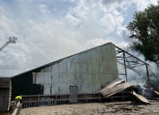 Brand in schuur aan Boendersweg in ’s-Gravendeel onder controle