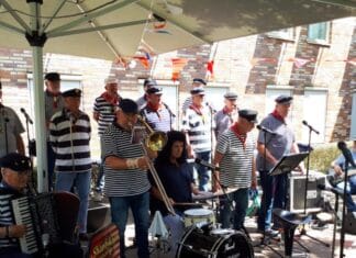 Gezellige middag met Shantykoor De Hoeksche Waard bij Laurens De Elf Ranken in Barendrecht