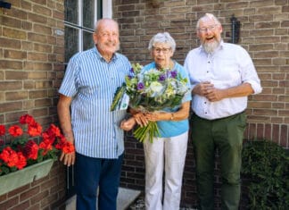 Echtpaar Van Sluisdam-Reedijk uit Heinenoord viert diamanten jubileum