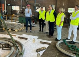 Bedrijfsbezoek Gemeente Hoeksche Waard en Ondernemersvereniging Hoeksche Waard bij Van Rijsoort Bending Klaaswaal