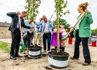 Bouw van 50 seniorenappartementen gestart op locatie voormalige Thomaskerk en basisschool De Ark