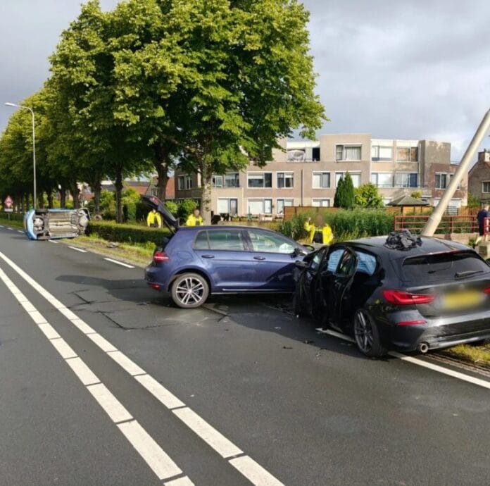 Drie gewonden bij ernstig ongeval op de Trambaan in Maasdam