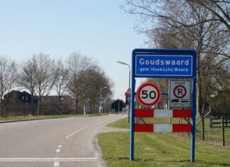 Opentuinencarrousel in het dorpje Goudswaard