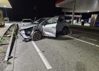 Update: Ongeval met letsel op N217 in Mijnsheerenland, hulpdiensten uitgerukt