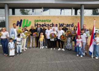 Warm welkom voor 28 nieuwe Nederlanders in de Hoeksche Waard
