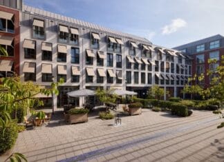 Reispresentatie Ierland 19 augustus in de huiskamer van Zorgwaard ’t Huys te Hoecke