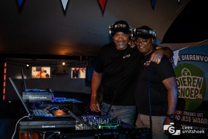 Oranjevereniging Strijen viert 100-jarig jubileum met feestdag op het Stockholmplein