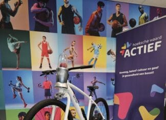 Fiets je eigen smoothie bij elkaar op de jaarmarkt in Oud-Beijerland