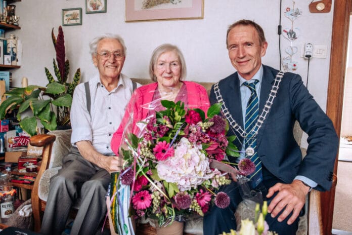 Echtpaar De Klerk-Vermaas uit Numansdorp viert platina jubileum