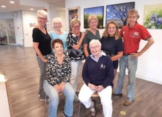 Acht ‘s-Gravendeelse kunstenaars exposeren in Dienstencentrum ‘t Weegje