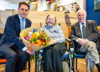 Echtpaar Poll-Penning uit Oud-Beijerland viert diamanten jubileum