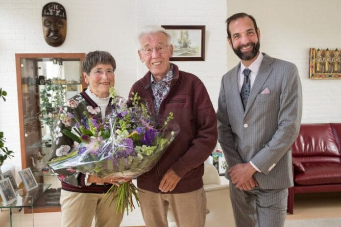 Echtpaar Van Zwol-van Ommeren uit Oud-Beijerland viert diamanten jubileum