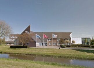 Cabaret, muziek en wijn in het Numansdorpshuis