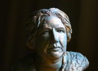 Beeld Suze Groeneweg krijgt een permanente plaats in Strijens museum