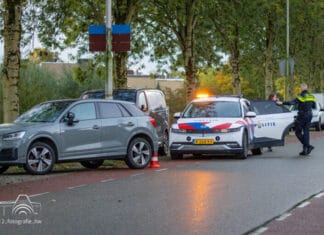 Kind raakt gewond bij aanrijding met auto op de Zinkweg in Oud-Beijerland