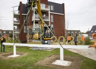 Kunstwerk ter ere van 500 jaar Piershil krijgt blijvende plek aan dorpsrand