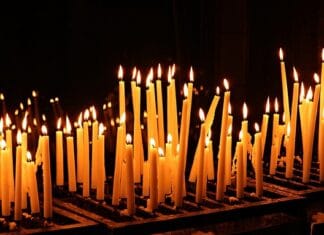 Allerzielen: lichtjesmoment in Strijen