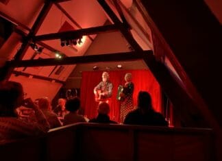 Nieuwe theaterzolder Ludiek feestelijk in gebruik genomen