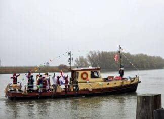 Geslaagde intocht van Sinterklaas in Oud-Beijerland